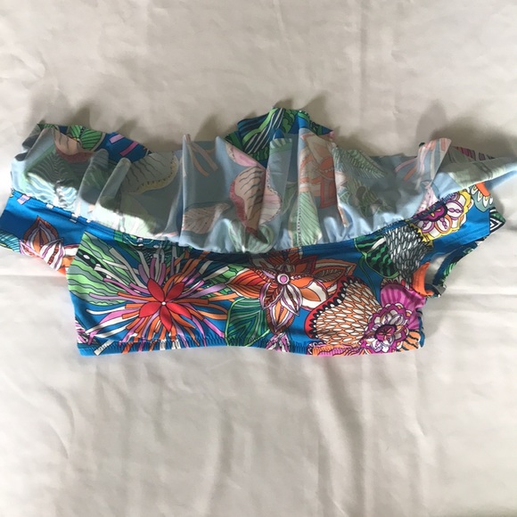 ๐Host Pick๐ Trina Turk Tahiti Tropical Off the Shoulder Top - Picture 5 of 10